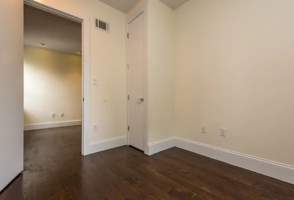 Rented by Nooklyn NYC LLC | media 26