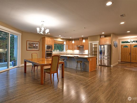 4th image of 5321 224th Ave NE