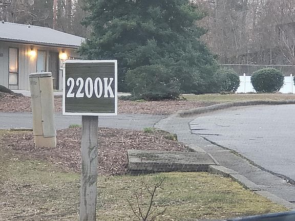 ENTRY TO REAR PARKING LOT
