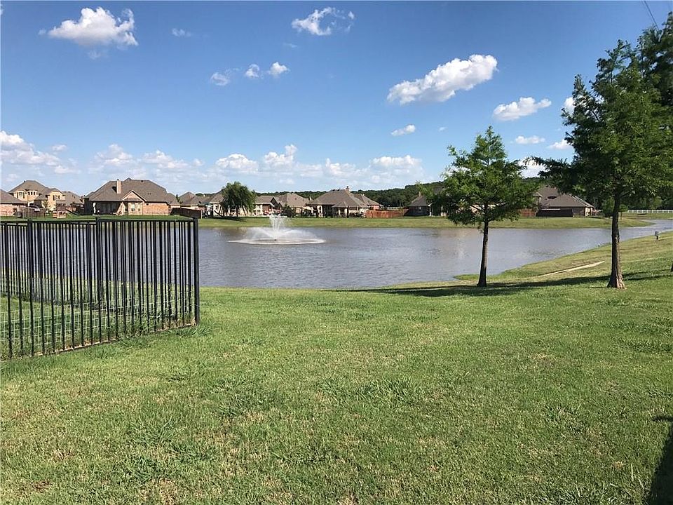 1st image of 455 Meandering Creek Dr