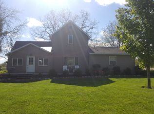 6599 N Holland Rd, Edmore, MI 48829
