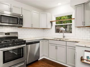 8305 Jarboe St, Kansas City, MO 64114