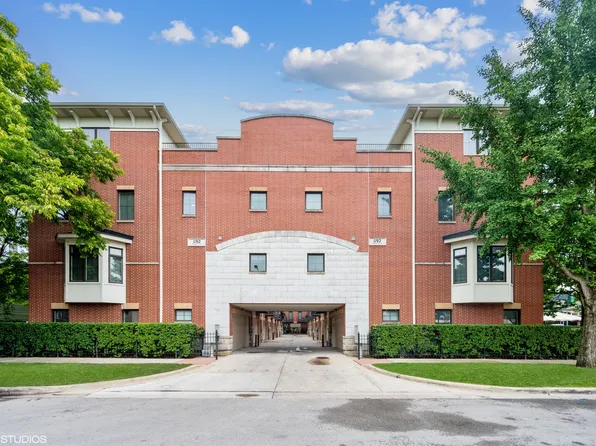 1192 Clarence Ave Unit 13, Oak Park, IL 60304