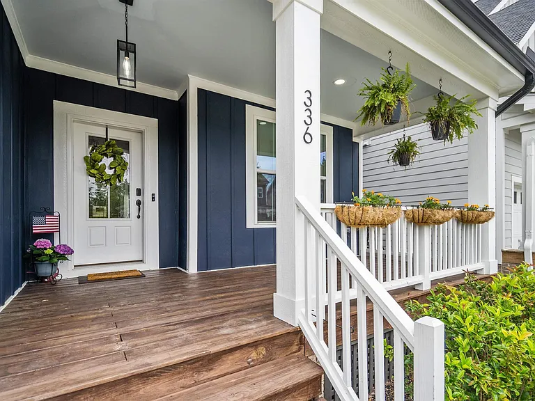 336 Tumbling River Dr — Photo 3