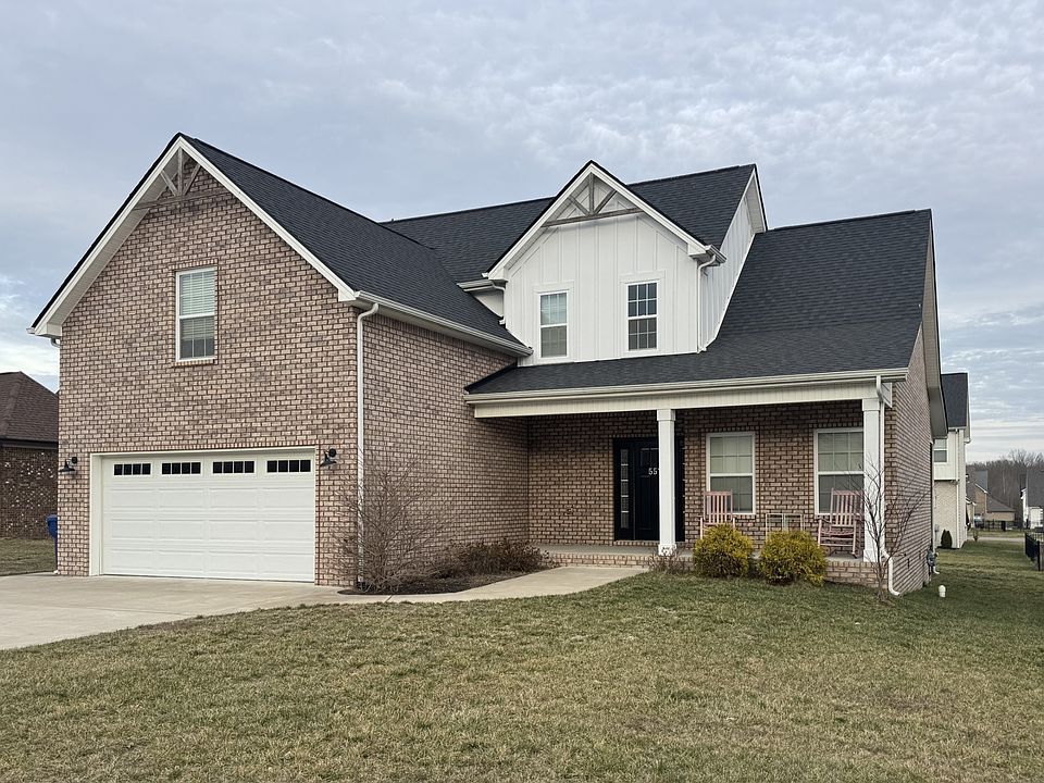 1st image of 557 Dexter Dr
