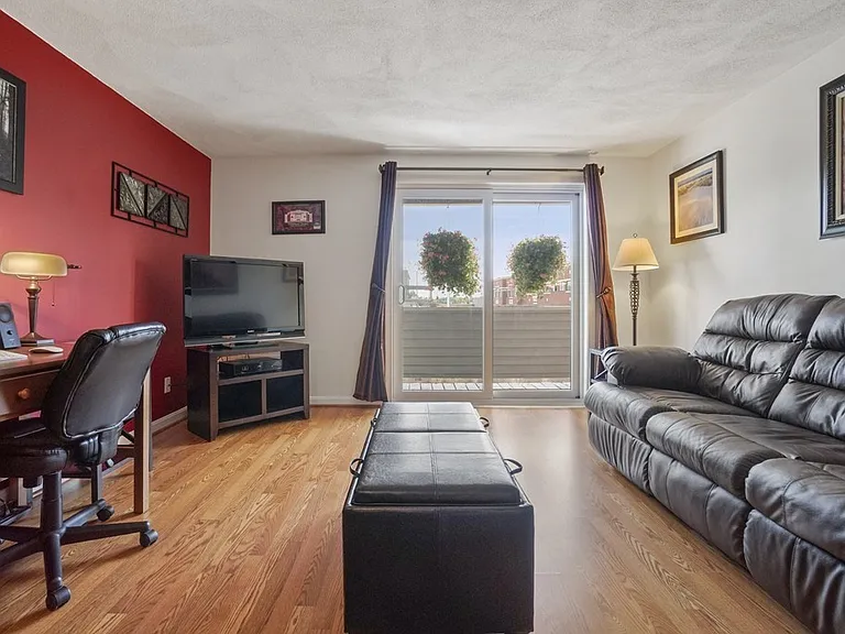 24 South St #22 — Photo 6
