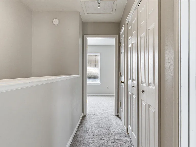435 Greenview Dr — Photo 19
