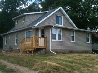 1858 S Shore Dr, Beloit, WI 53511