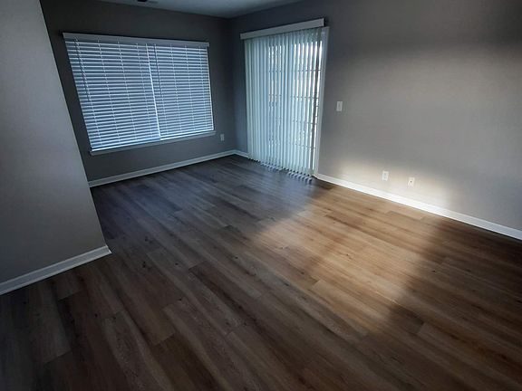 4th image of 6749 Boulder Pointe Dr #13