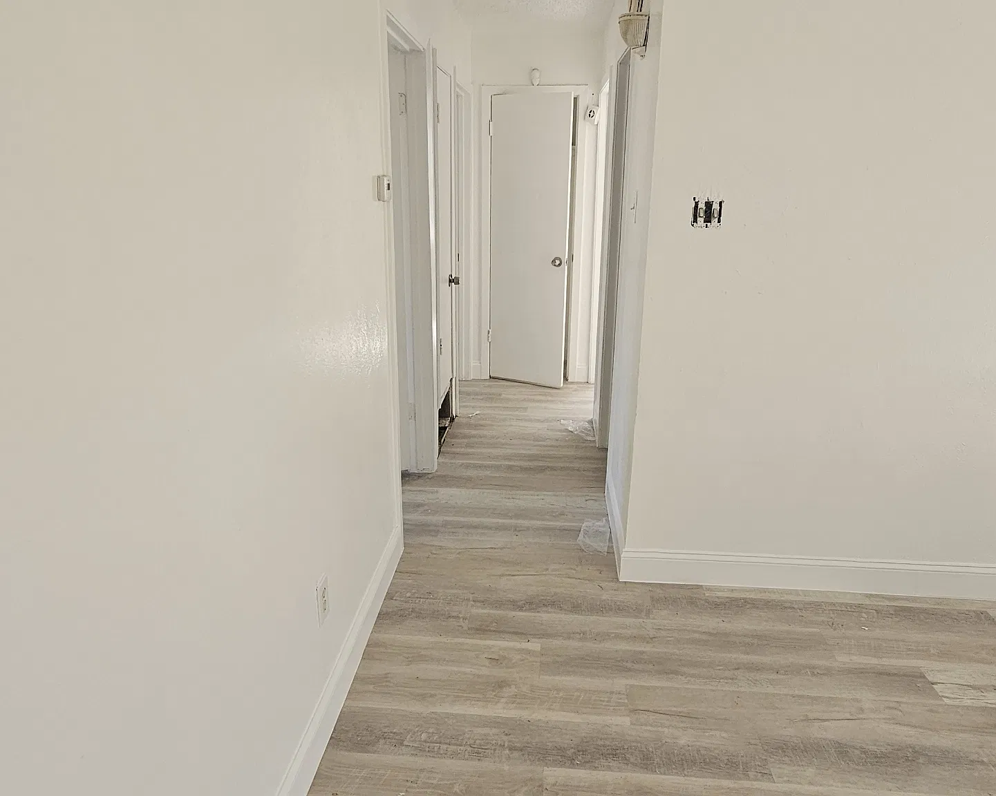 15115 Oakwood Ln — Photo 3