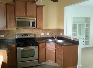 1104 Monroe St #2, Evanston, IL 60202