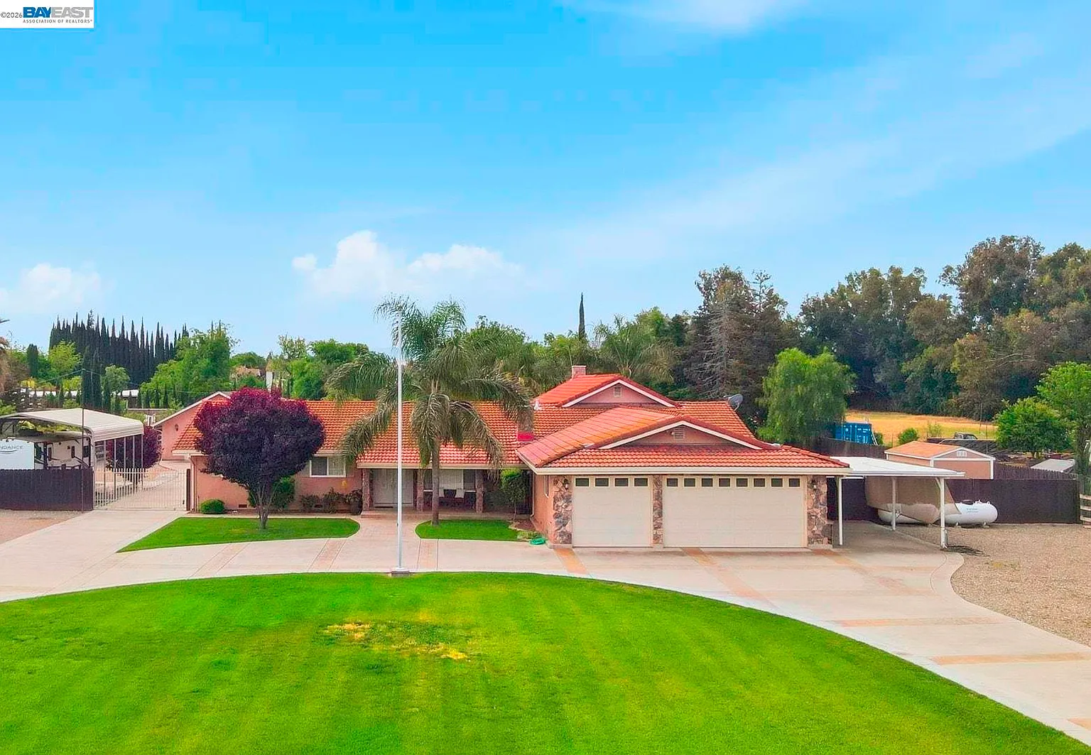 11378 W Mountain View Rd photo 1