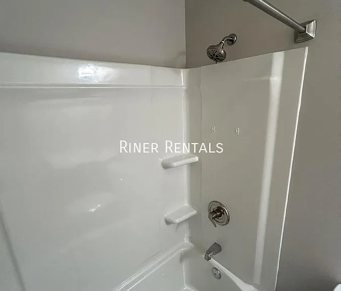 219 Aspen Ave — Photo 11