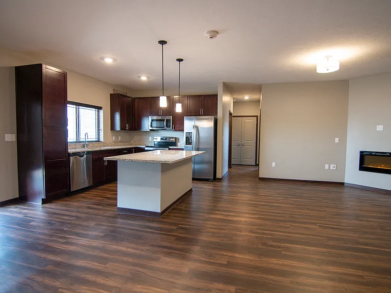 360 at Jordan West — Photo 273