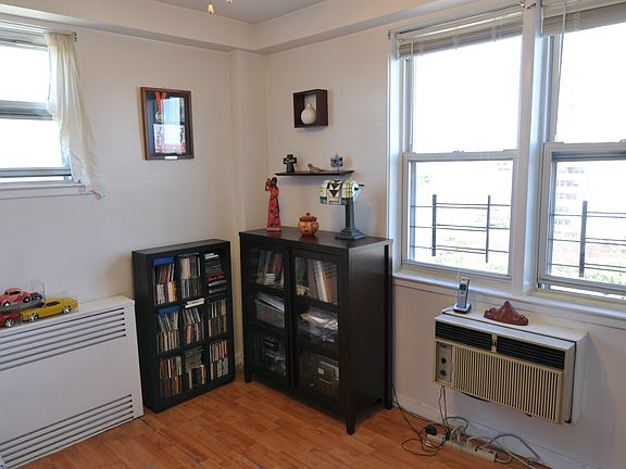 5th image of 5700 Arlington Ave APT 9V