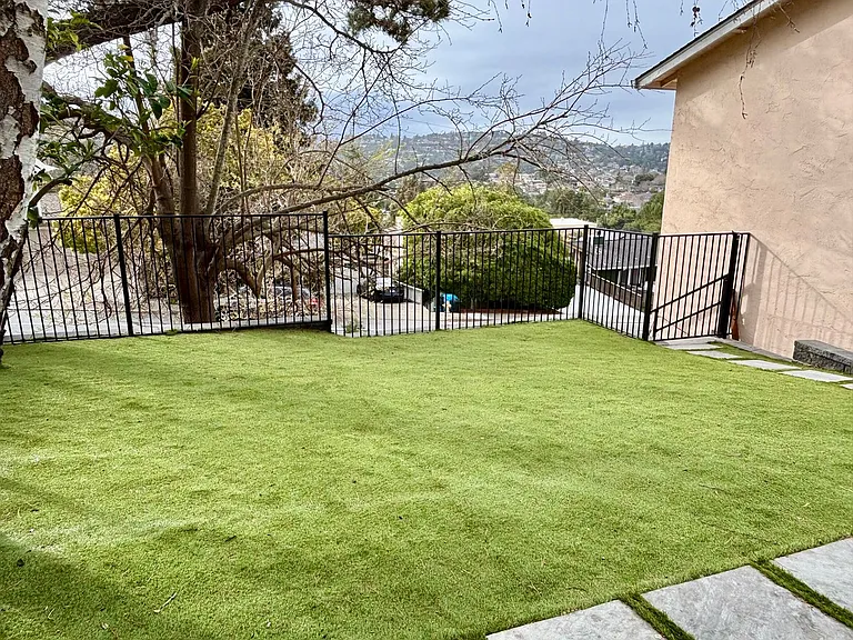 70 Adam Ct — Photo 28