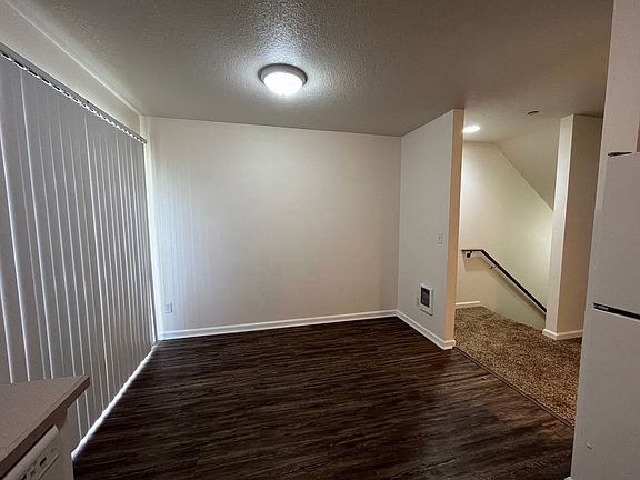 5th image of 703-719 NE Roberts Ave #705