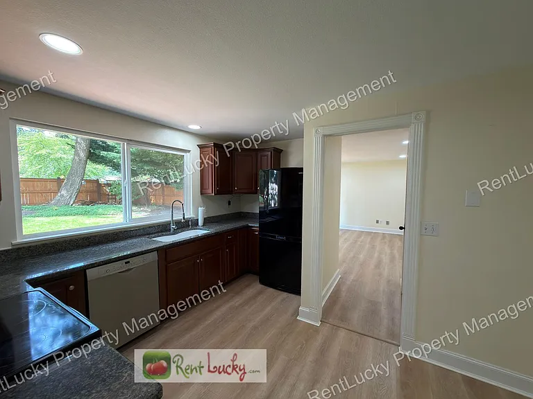 31911 42nd Ave SW — Photo 18