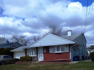 243 Meyner Dr, Bellmawr, NJ 08031