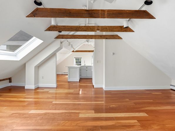 130 Centre St APT Dv-300