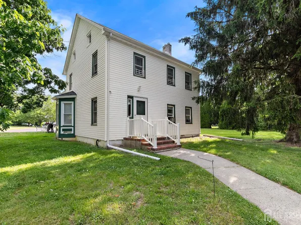 472 Buckelew Ave, Monroe Township, NJ 08831