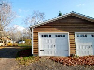 58104 Lakeshore Dr, Calumet, MI 49913