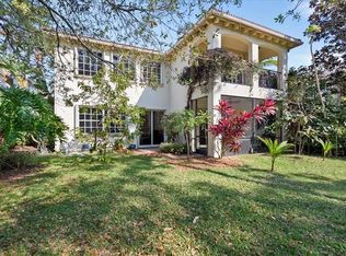 1055 Vintner Blvd, Palm Beach Gardens, FL 33410