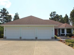 3545 N Rhododendron Dr, Florence, OR 97439