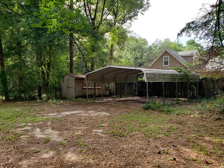7104 Lady Hawk Ln — Photo 48