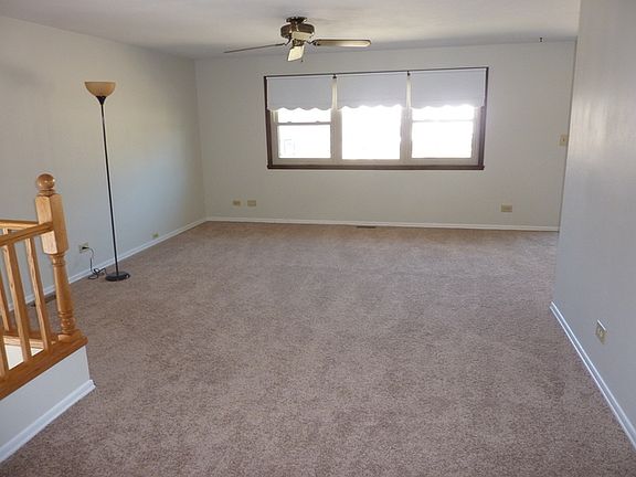 2nd image of 830 Ruskin Ct
