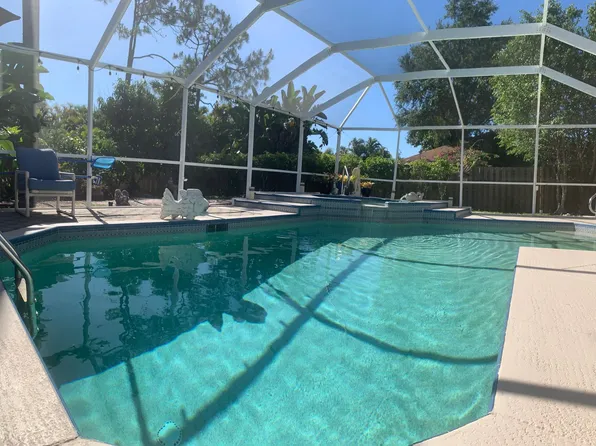 120 Plantation Cir, Naples, FL 34104