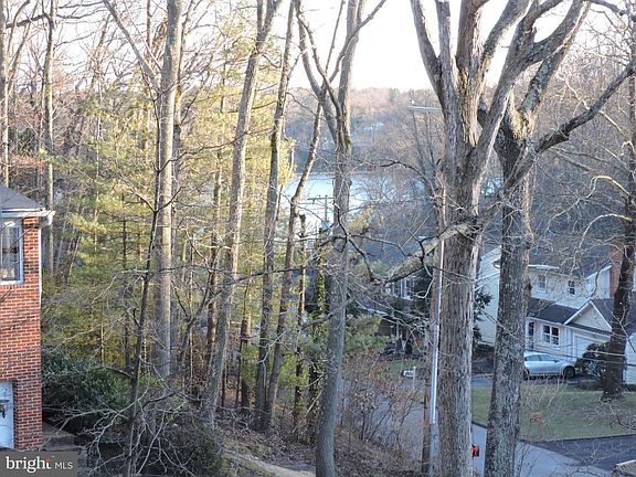 5th image of 480 Severnside Dr