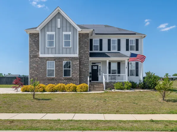 147 E Wellesley Dr, Clayton, NC 27520