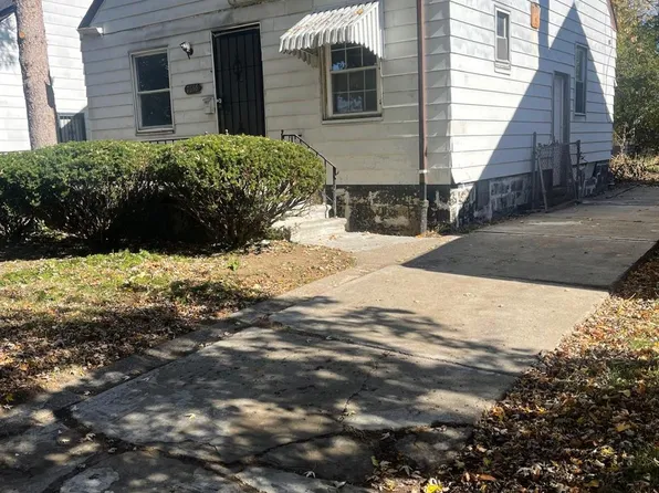 7666 Penrod St, Detroit, MI 48228
