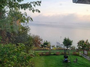 287 Beaver Cv, Newport Center, VT 05857