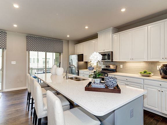 McPherson Grand Porch