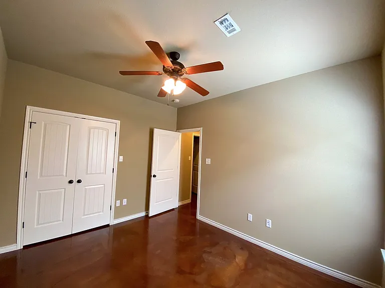 3037 Stallion Dr — Photo 13