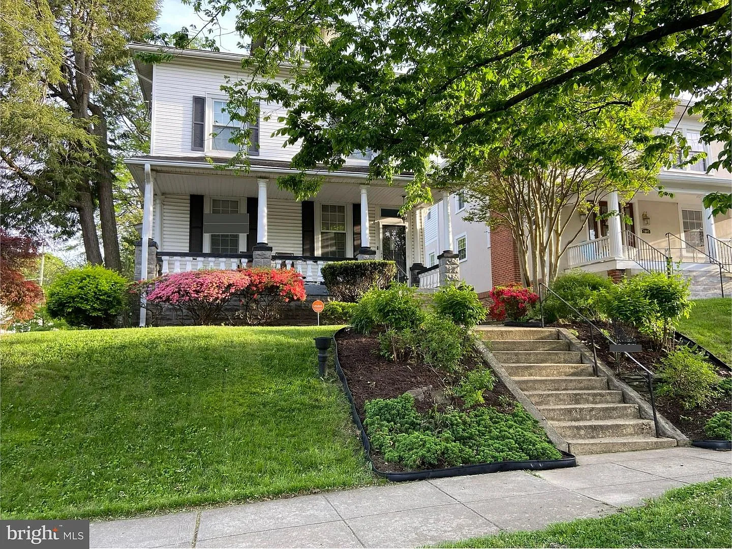 2427 Irving St NE photo 1