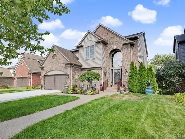13340 Andover Dr, Plymouth, MI 48170