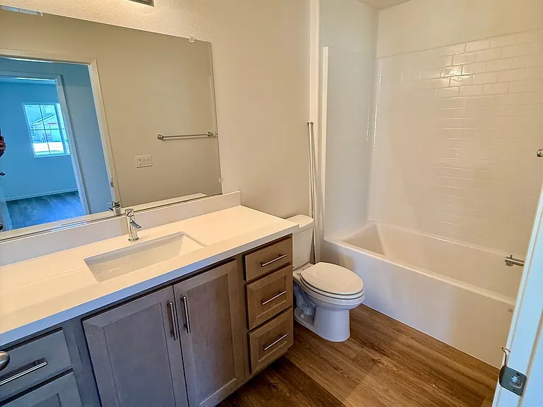 11702 Sebastian Rd — Photo 35