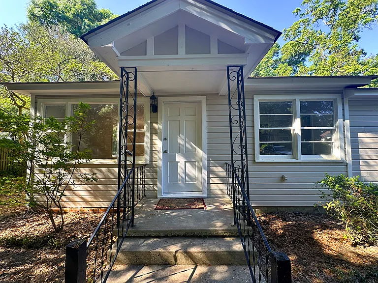 5207 Azalea Cir S — Photo 4