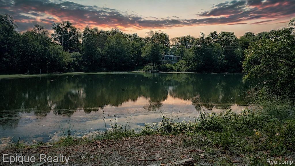 300 W Dewey Rd, Owosso, MI - View 4