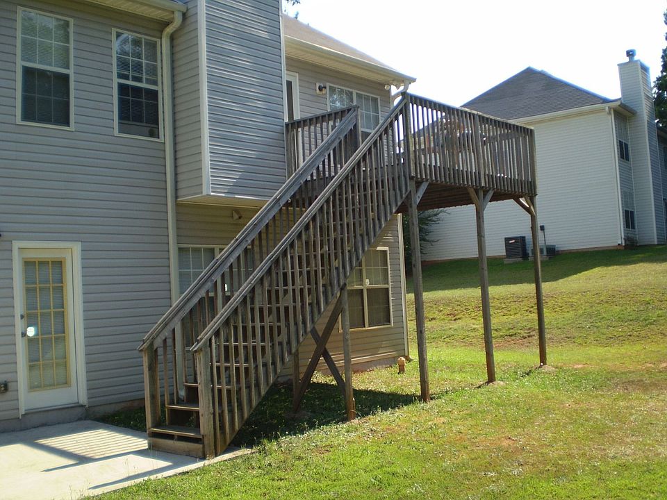 Rear of house. (Deck)