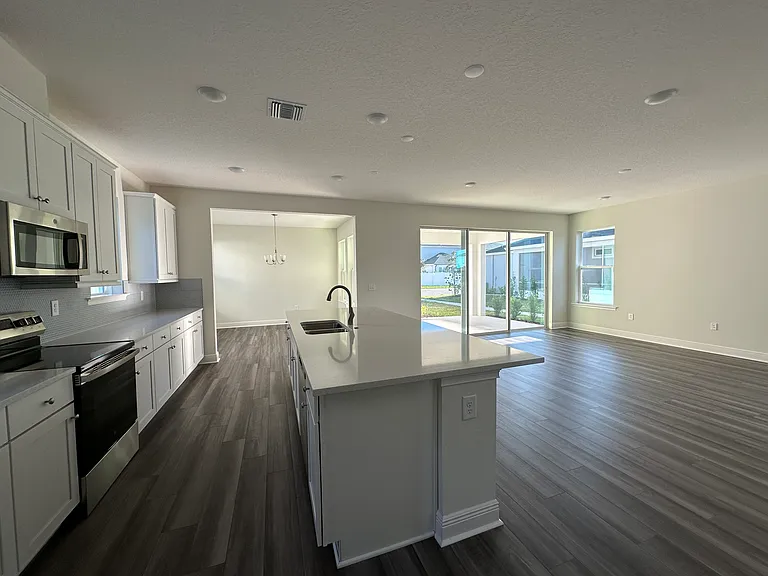 28813 Seedling St — Photo 4
