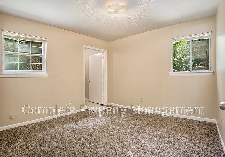3400 Walnut Ave SW — Photo 7