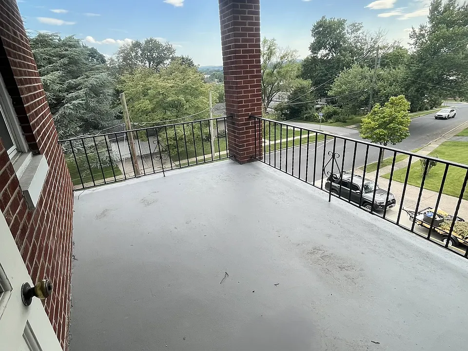 801 Walnut St #3