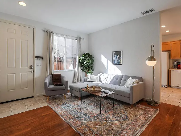 2171 Kingsbury Cir — Photo 33