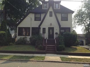 86 Park Ave, Cresskill, NJ 07626