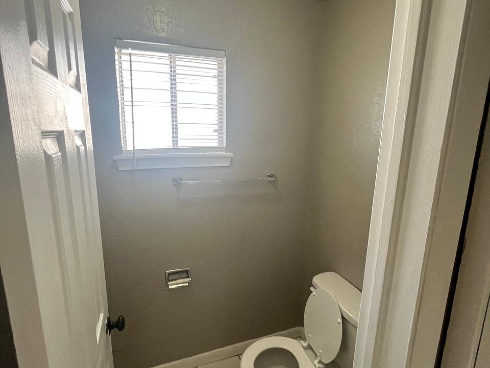 1st image of 2522 Gold Ave APT 21
