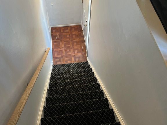 2nd image of 2614 Dogwood Ct #2614